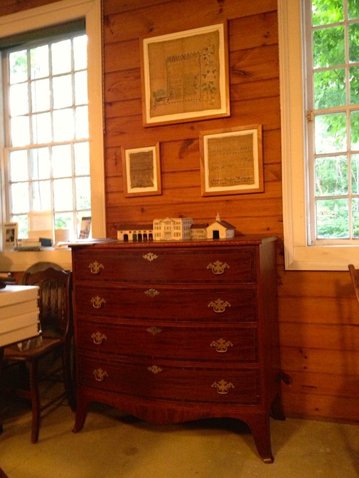 Four-drawer chest made by the Batchellor family of cabinetmakers in New Ipswich, ca. 1800.